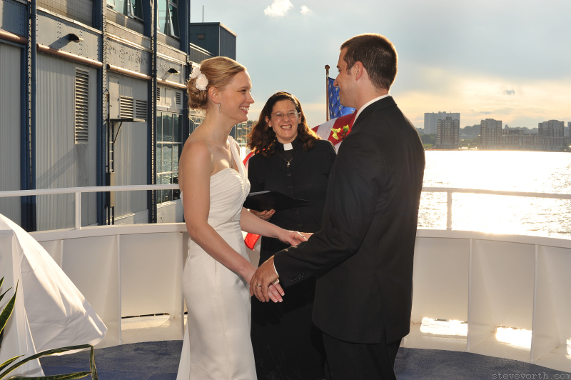 Heather and John – ceremony in progress by: Steve Worth Photography