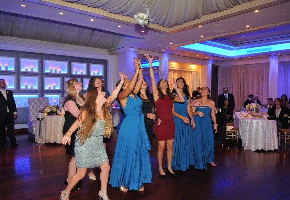 Bouquet in the Air by: Kira Yustak